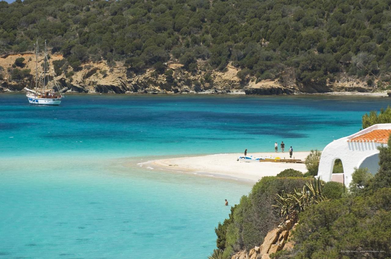 Villa Aquamarina Pavoncella Rossa Porto Pino Eksteriør billede