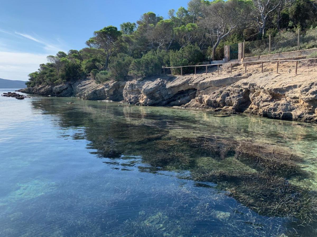 Villa Aquamarina Pavoncella Rossa Porto Pino Eksteriør billede