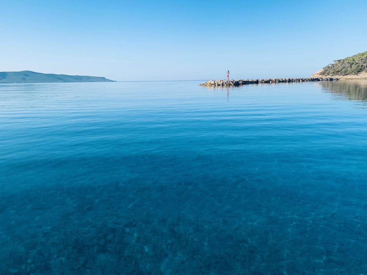 Villa Aquamarina Pavoncella Rossa Porto Pino Eksteriør billede
