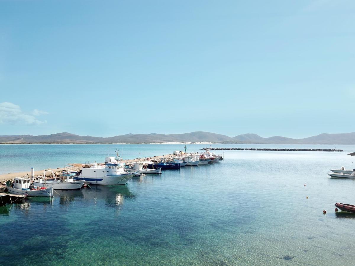Villa Aquamarina Pavoncella Rossa Porto Pino Eksteriør billede