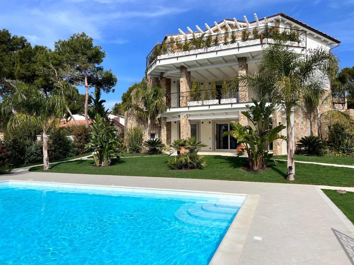 Villa Aquamarina Pavoncella Rossa Porto Pino Eksteriør billede